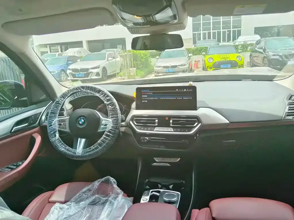 BMW iX3 2024 из CN, фото 3