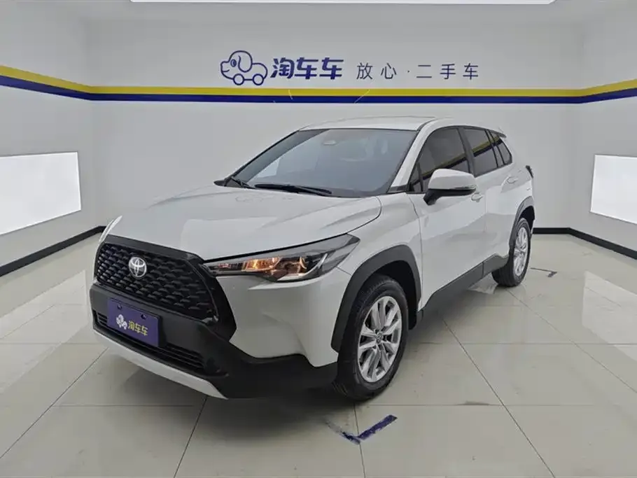 Toyota Corolla Cross — фото 1