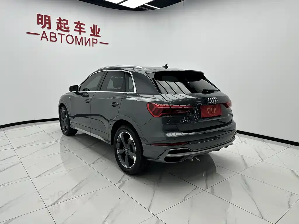 Audi Q3 — фото 4
