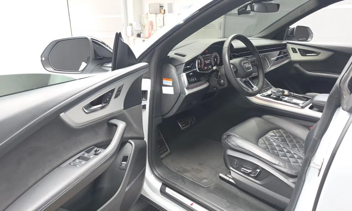 Audi Q8 2023 из KR, фото 8