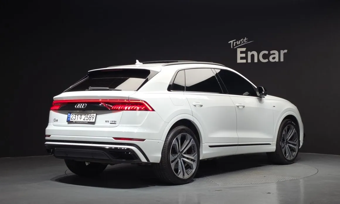 Audi Q8 2023 из KR, фото 3