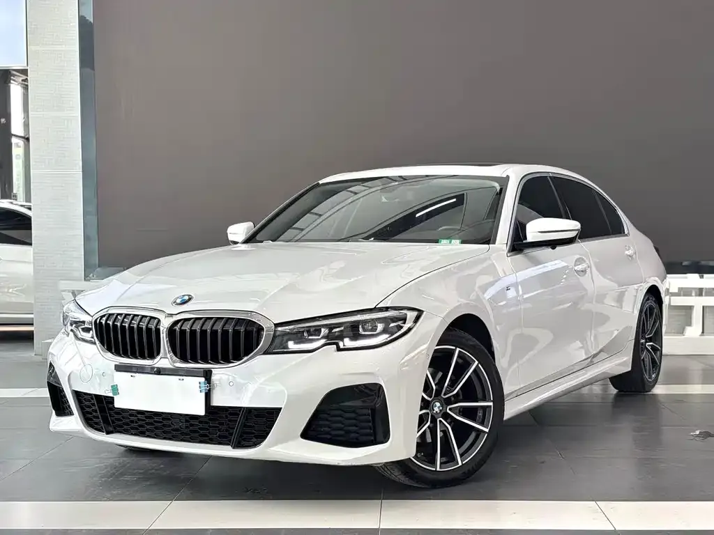 BMW 3 Series — фото 1