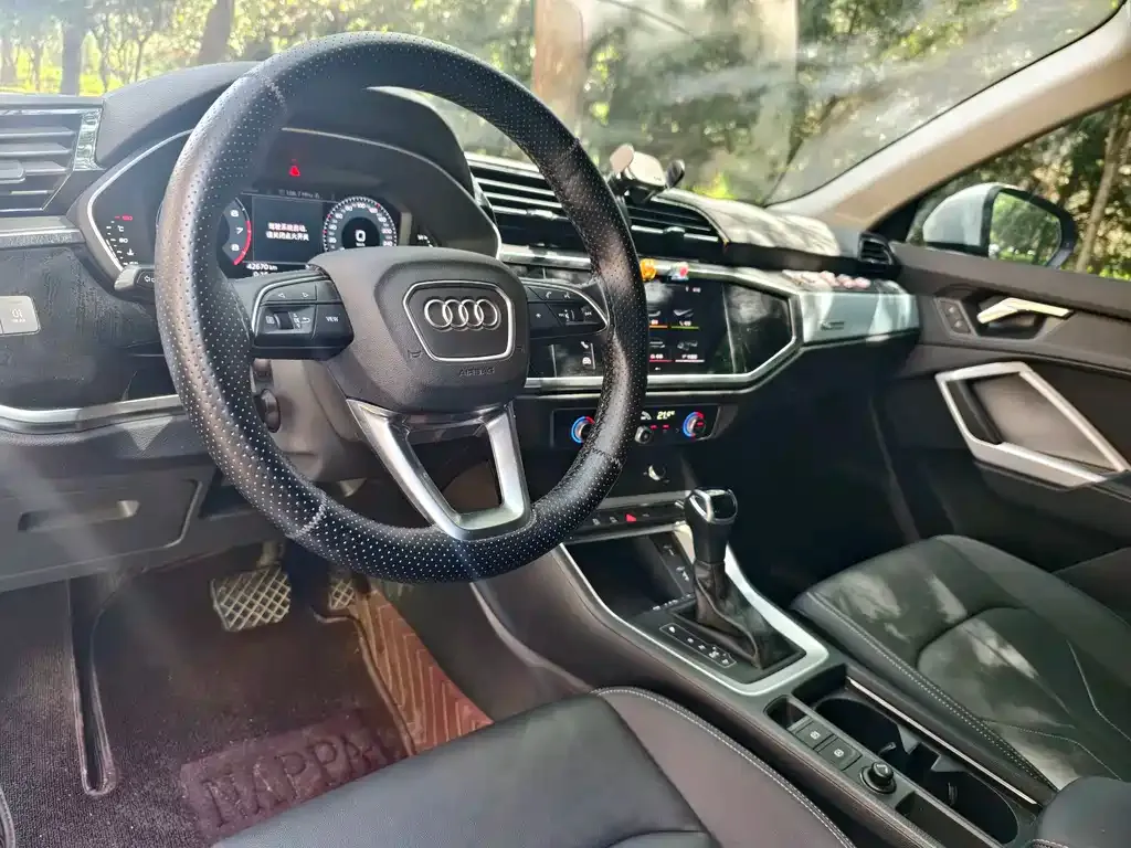 Audi Q3 2021 из CN, фото 9