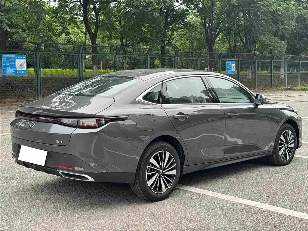 Changan Eado PHEV 2026 из CN, фото 4