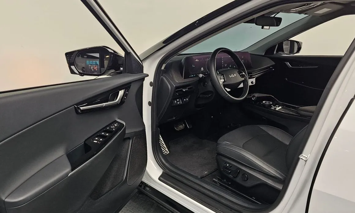 Kia EV6 2023 из KR, фото 6