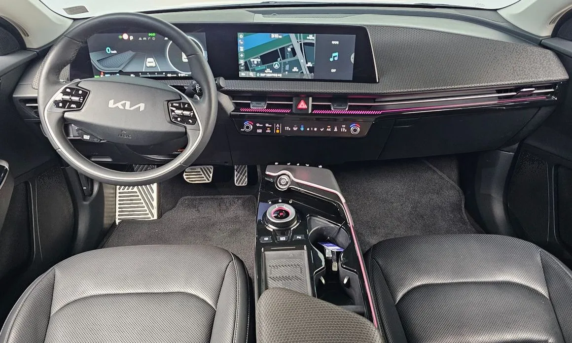 Kia EV6 2023 из KR, фото 10