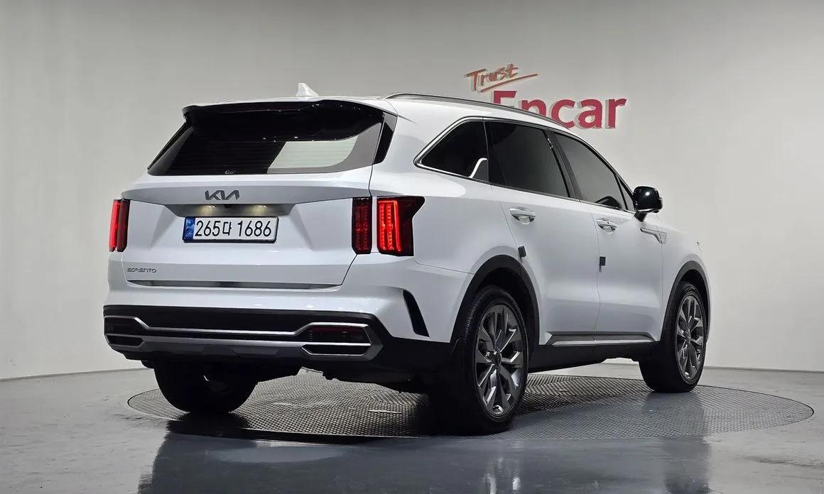 Kia Sorento — фото 7