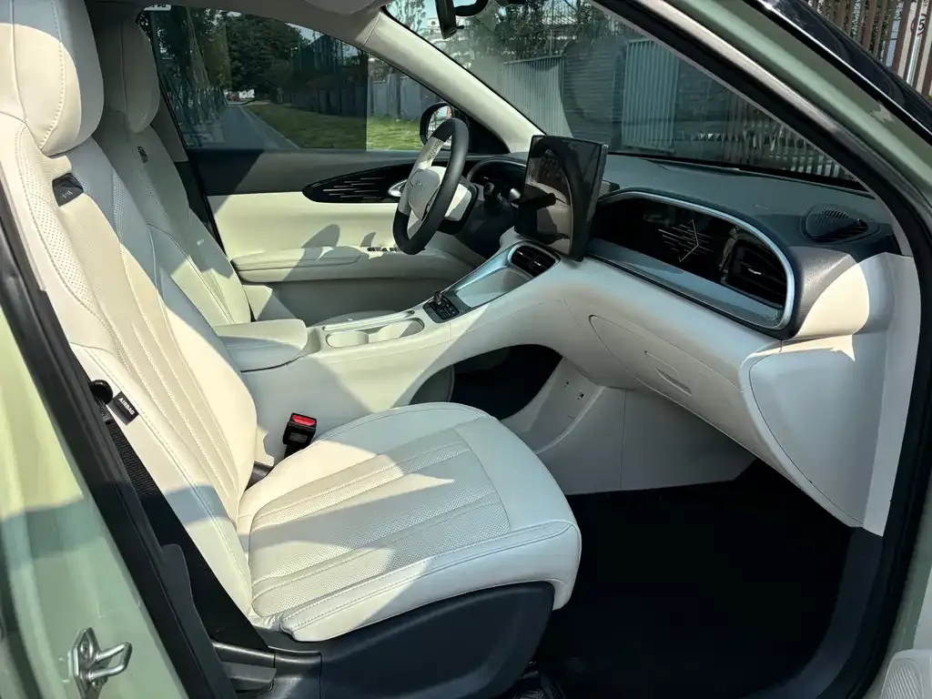 Geely Starburst — фото 6