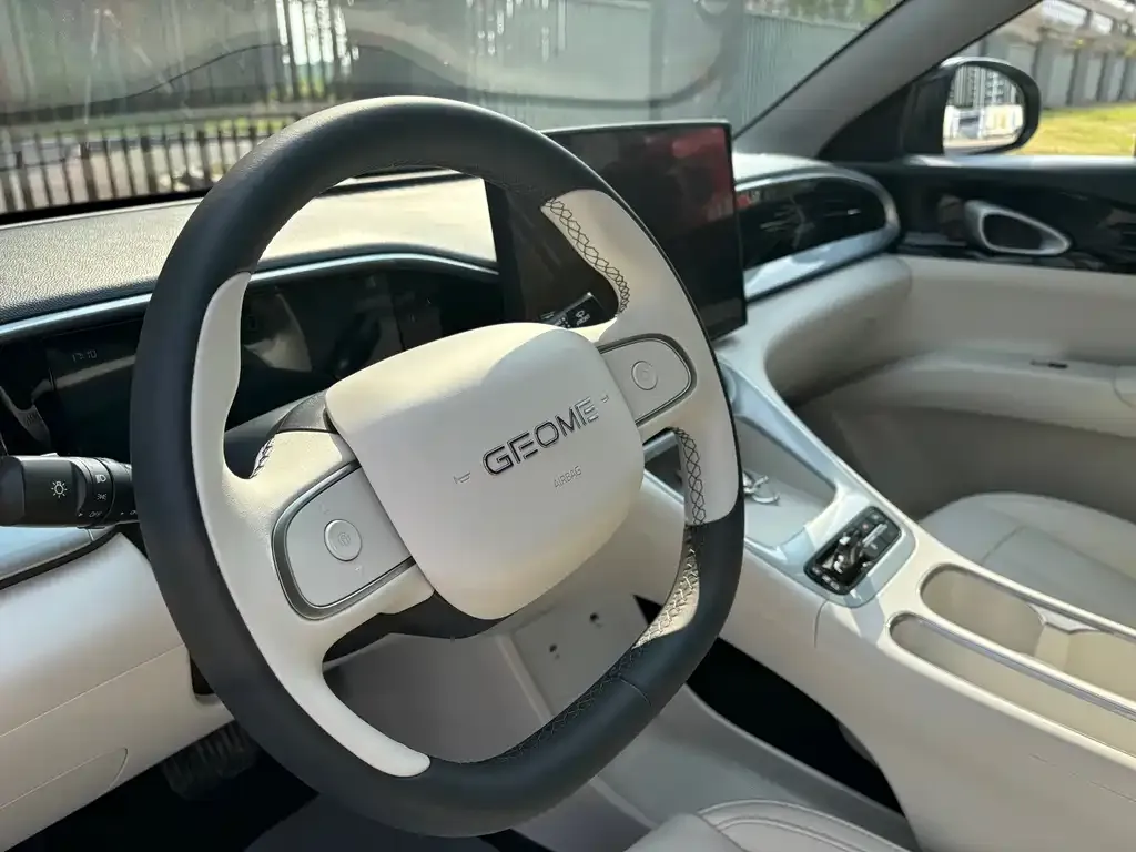 Geely Starburst — фото 7