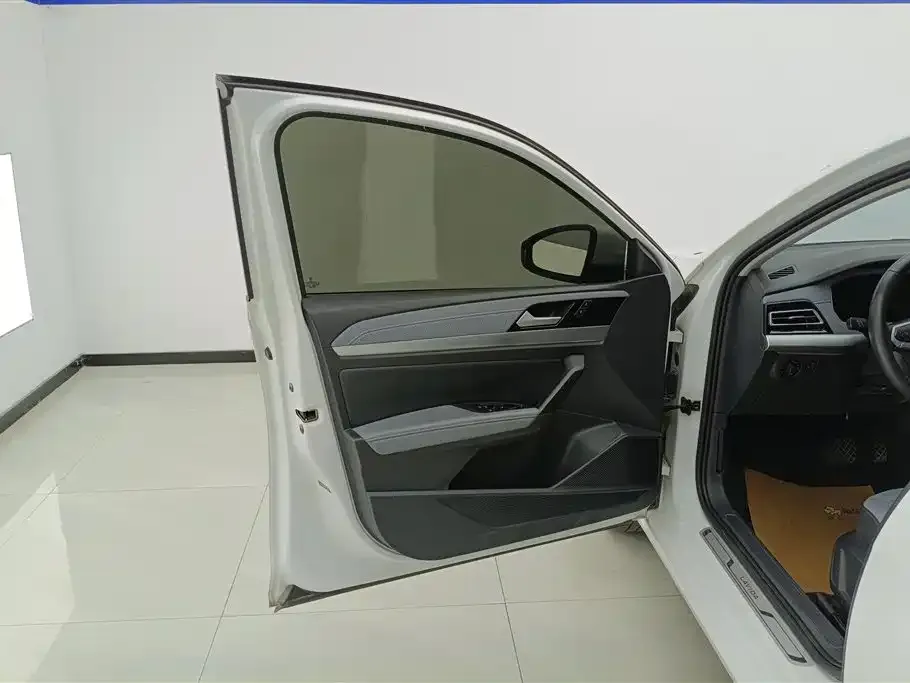 Volkswagen Lavida 2024 из CN, фото 3