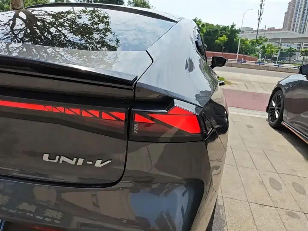 Changan UNI-V 2023 из CN, фото 7