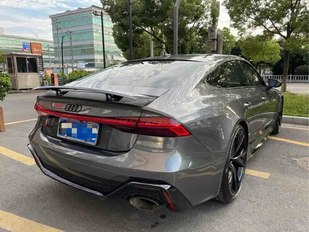 Audi RS 7 2021 из CN, фото 8