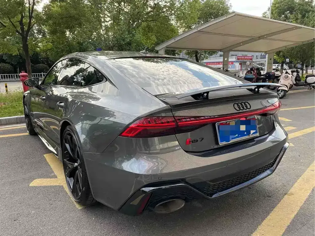 Audi RS 7 2021 из CN, фото 9
