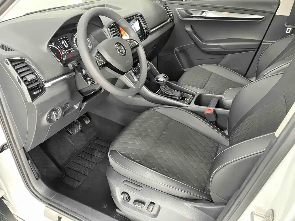 Skoda Karoq 2021 из CN, фото 3