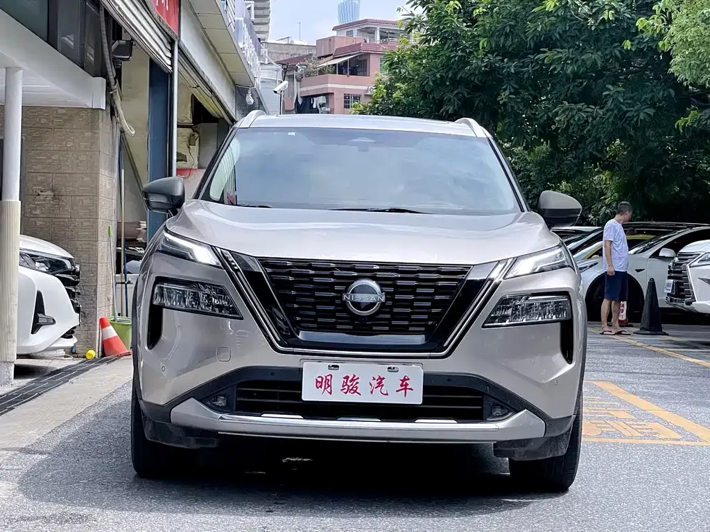 Nissan X-Trail — фото 10