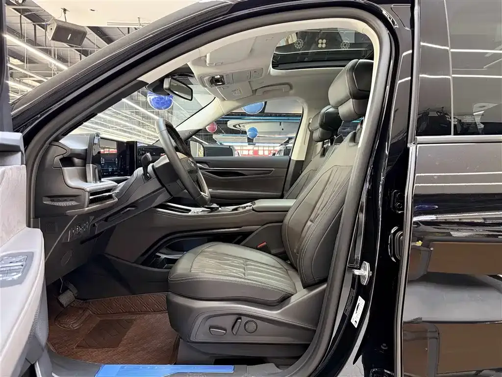 Ford Edge — фото 10