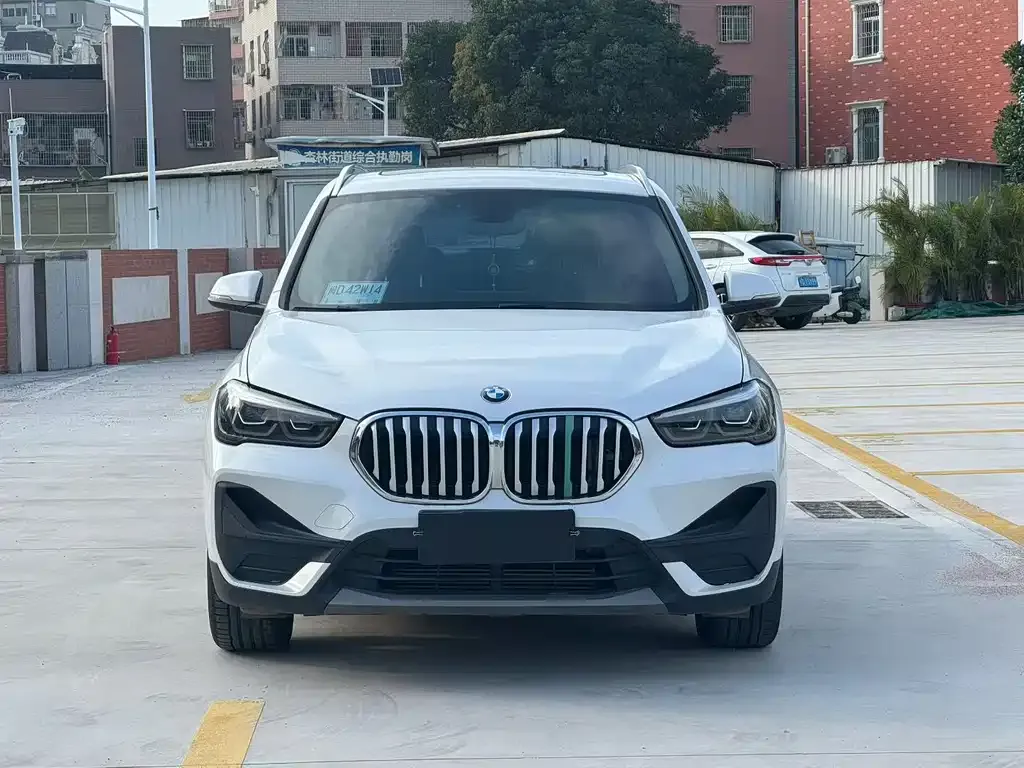 BMW X1 2021 из CN, фото 3