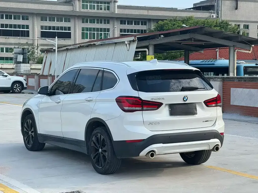 BMW X1 2021 из CN, фото 7