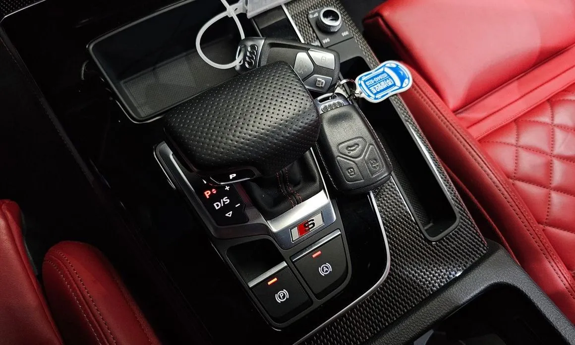 Audi SQ5 2021 из KR, фото 8
