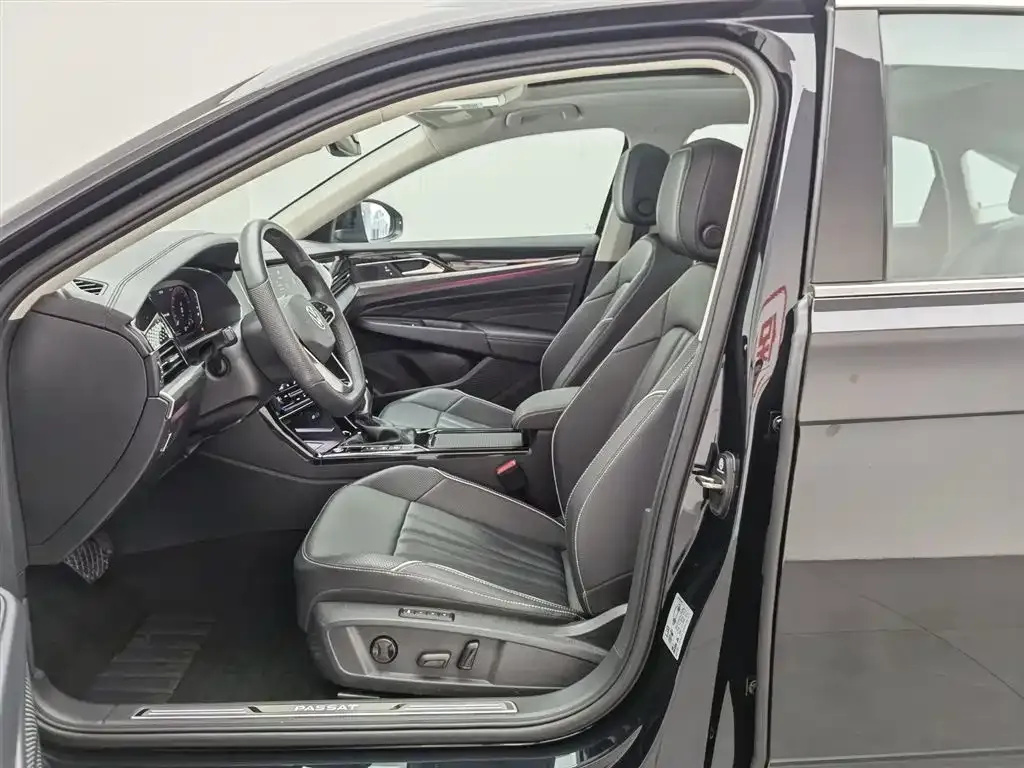 Volkswagen Passat — фото 8