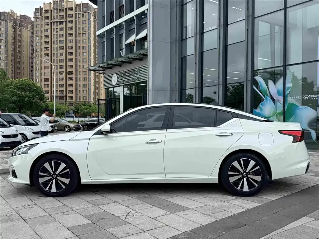 Nissan Teana — фото 3