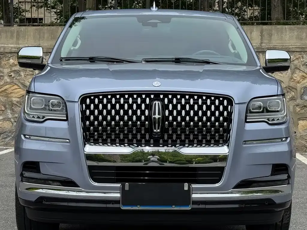 Lincoln Navigator — фото 9