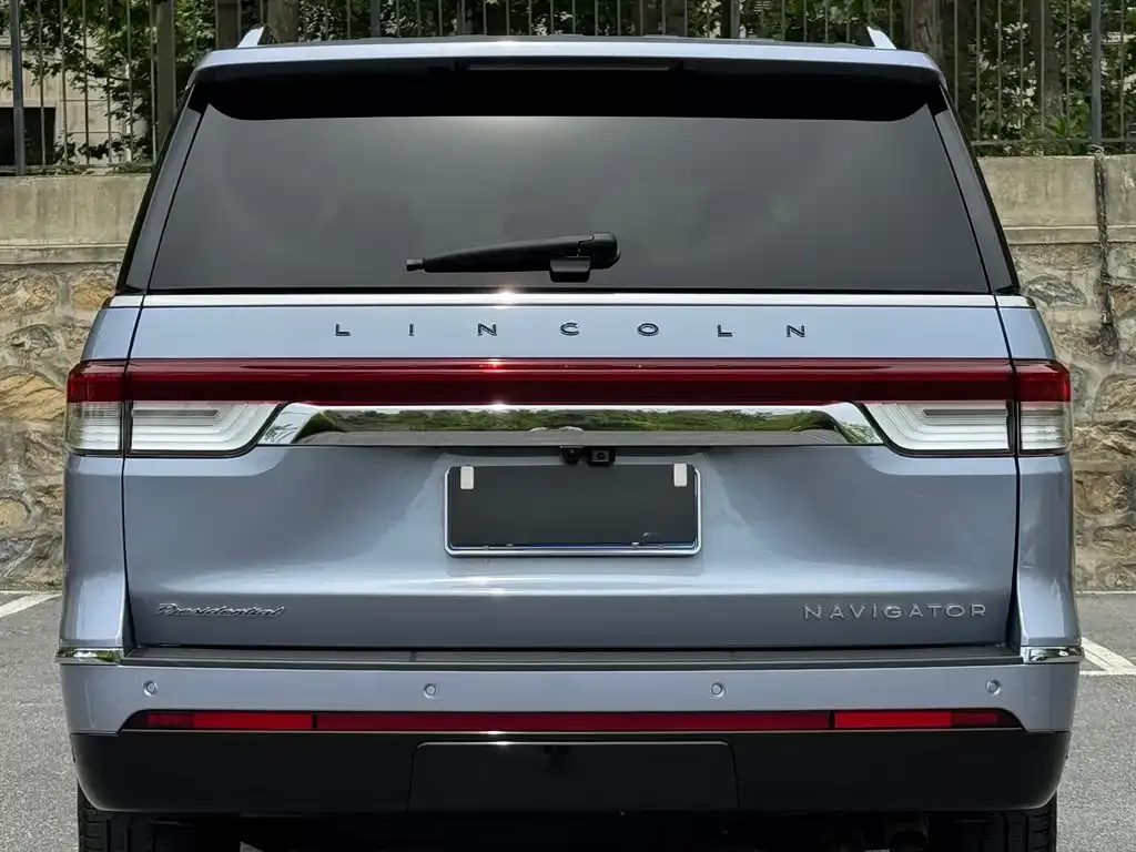 Lincoln Navigator — фото 2