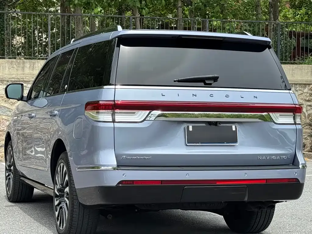 Lincoln Navigator — фото 6