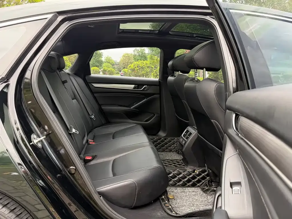 Honda Inspire 2023 из CN, фото 5