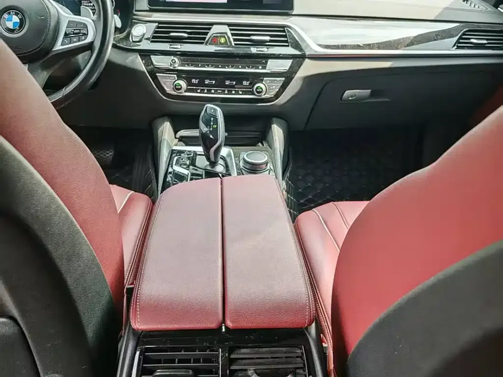 BMW 5 Series — фото 2