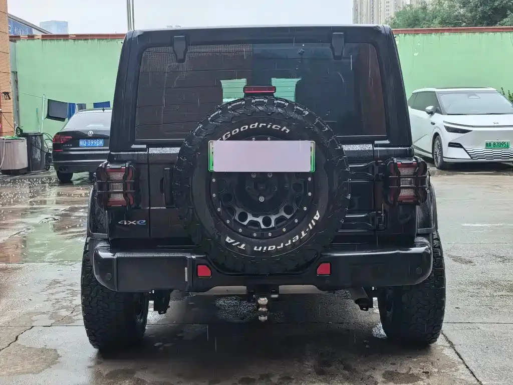 Jeep Wrangler PHEV 2022 из CN, фото 3