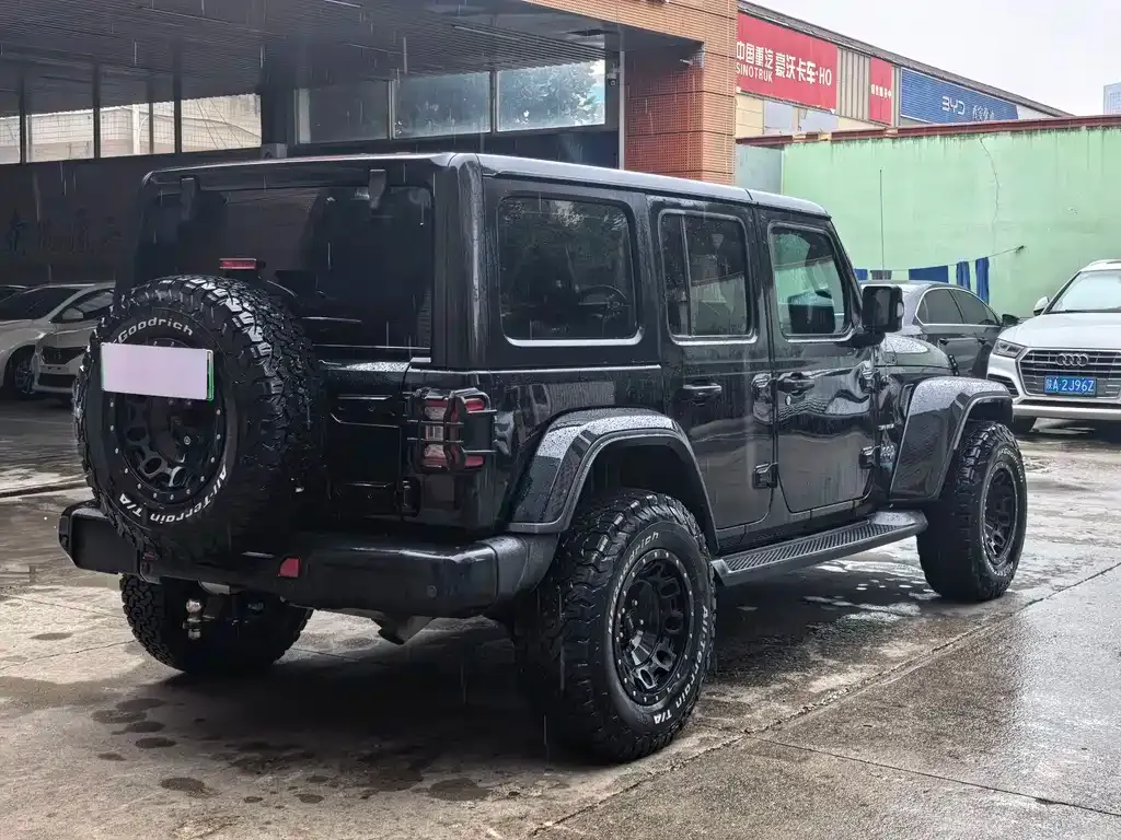 Jeep Wrangler PHEV 2022 из CN, фото 5