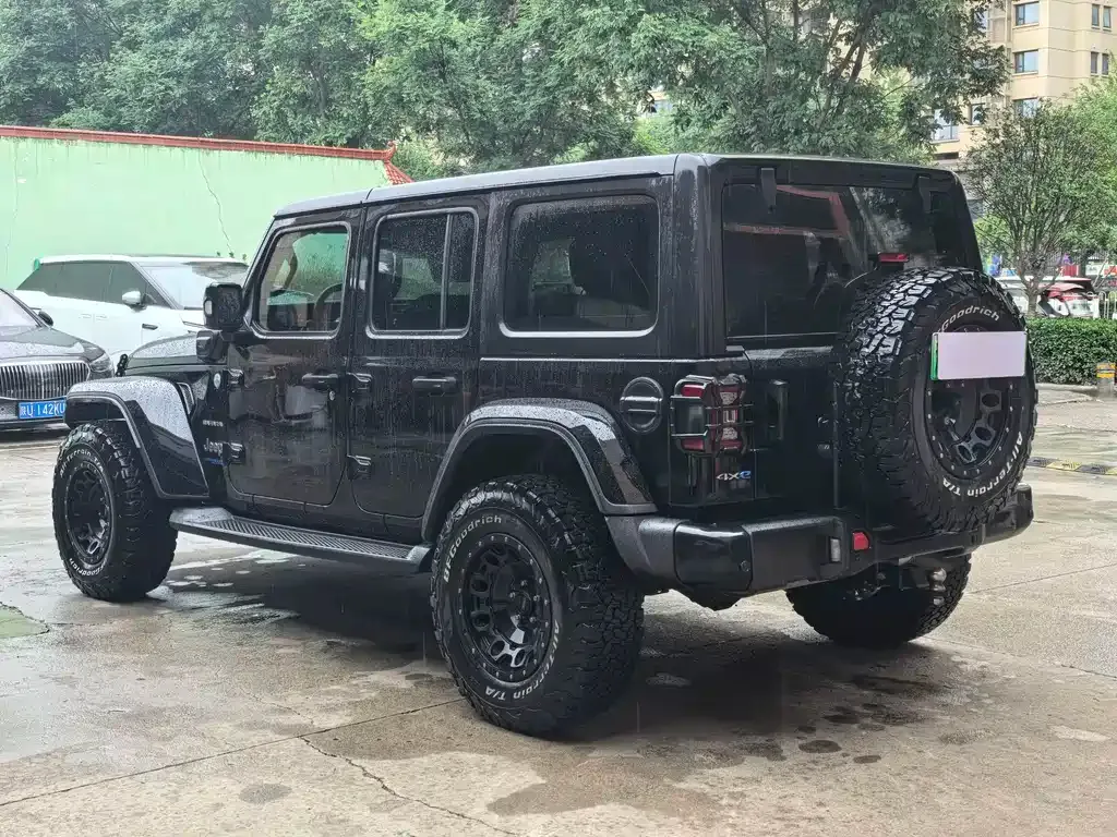 Jeep Wrangler PHEV 2022 из CN, фото 8