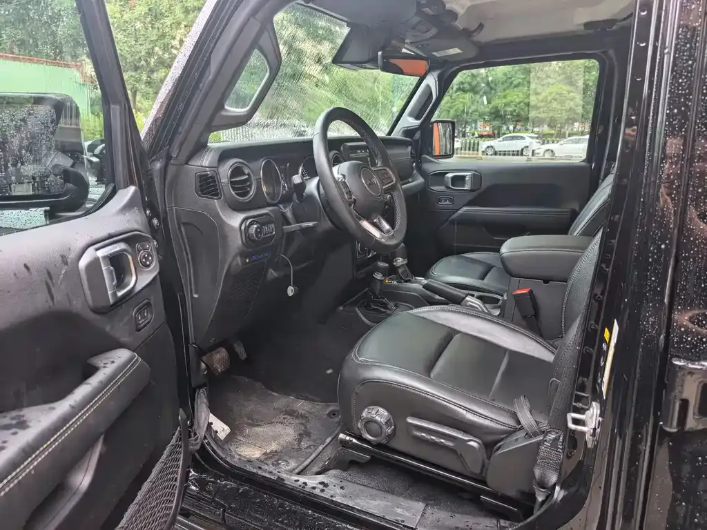 Jeep Wrangler PHEV 2022 из CN, фото 6