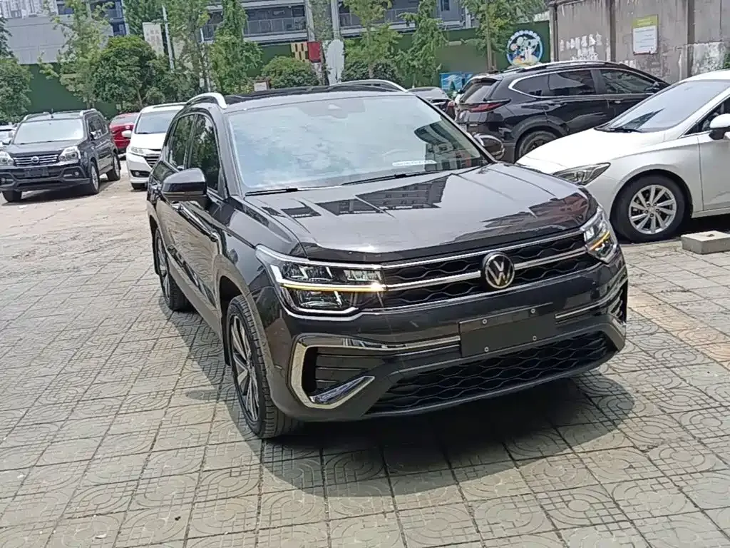 Volkswagen Tharu — фото 6