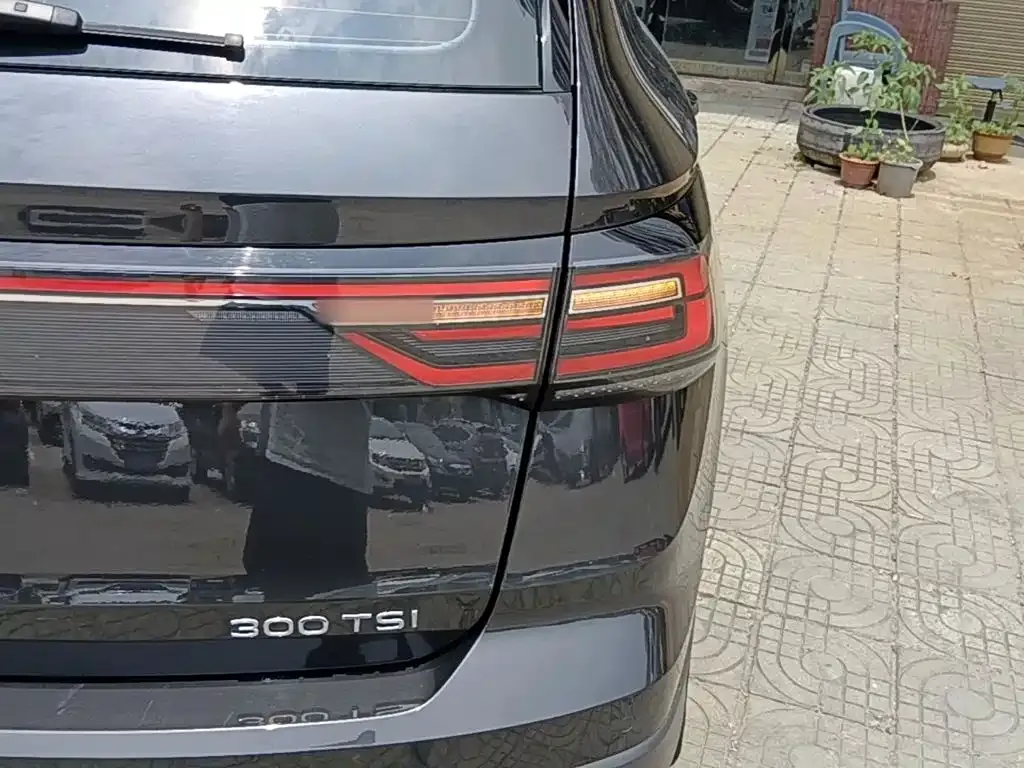 Volkswagen Tharu — фото 3