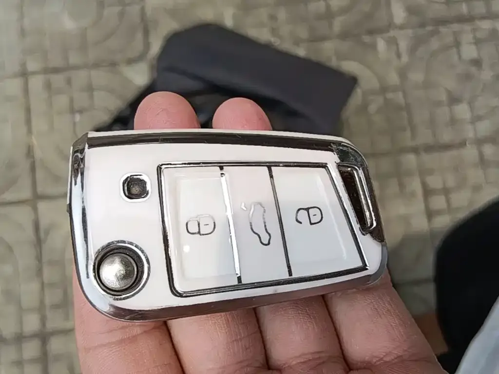 Volkswagen Tharu — фото 2