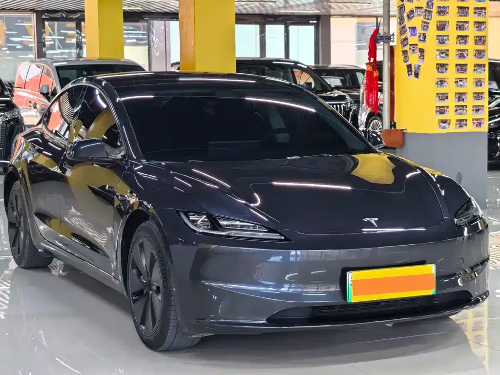 Tesla Model 3 — фото 4