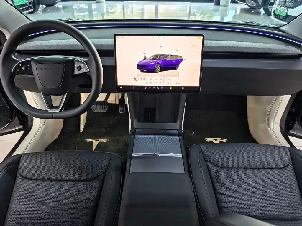 Tesla Model 3 — фото 9