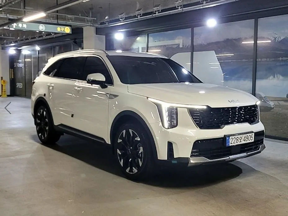 Kia Sorento 2024 из KR, фото 1