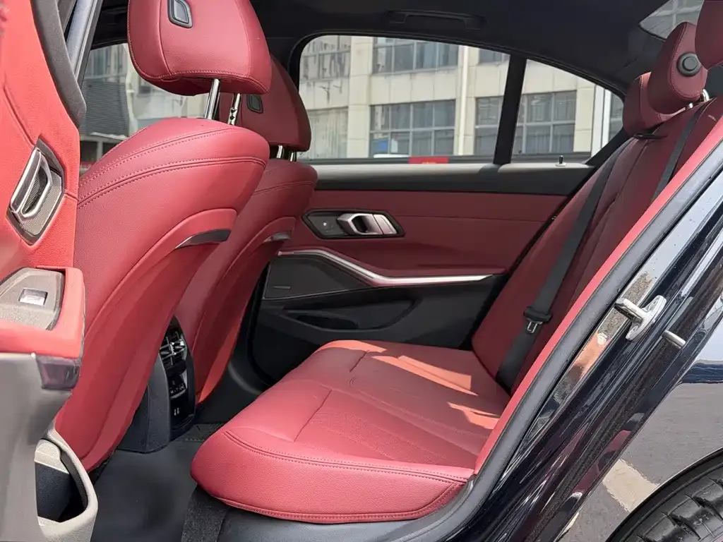 BMW 3 Series 2024 из CN, фото 3