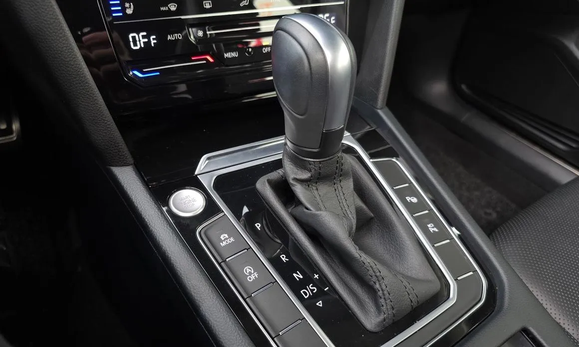 Volkswagen Arteon 2023 из KR, фото 4