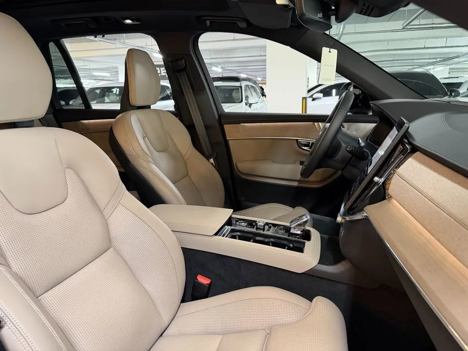 Volvo XC90 2025 из KR, фото 6