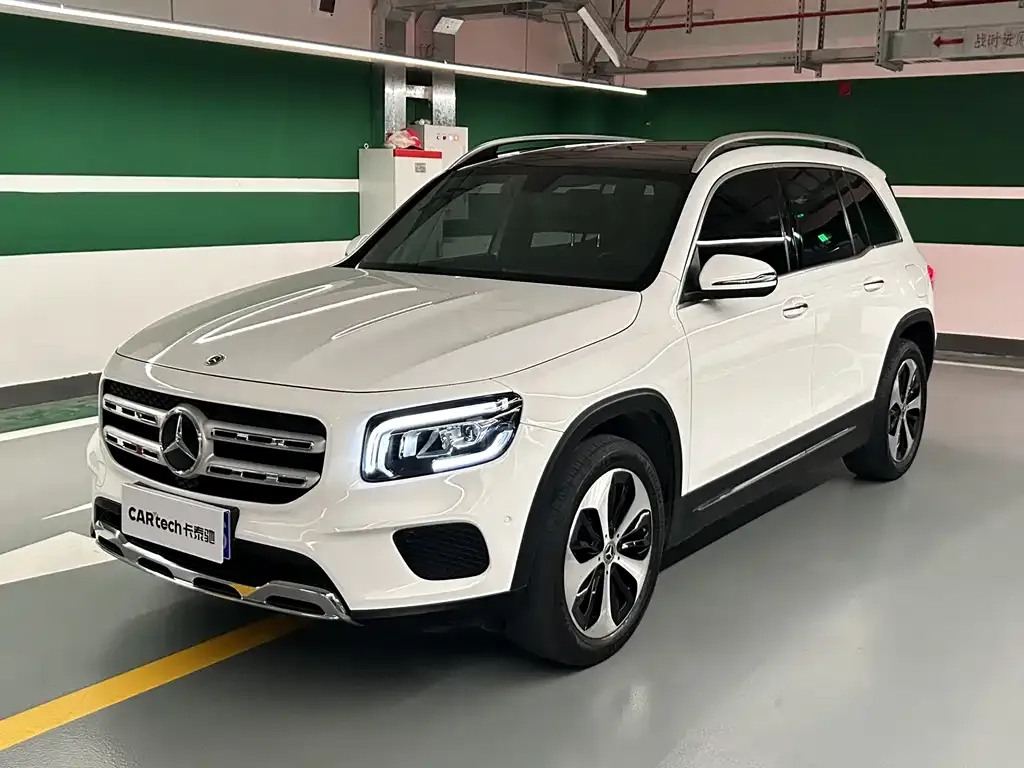 Mercedes-Benz GLB — фото 1