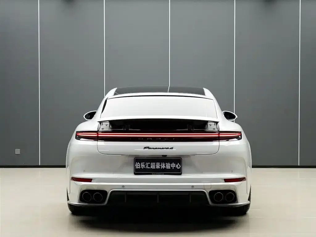 Porsche Panamera — фото 10