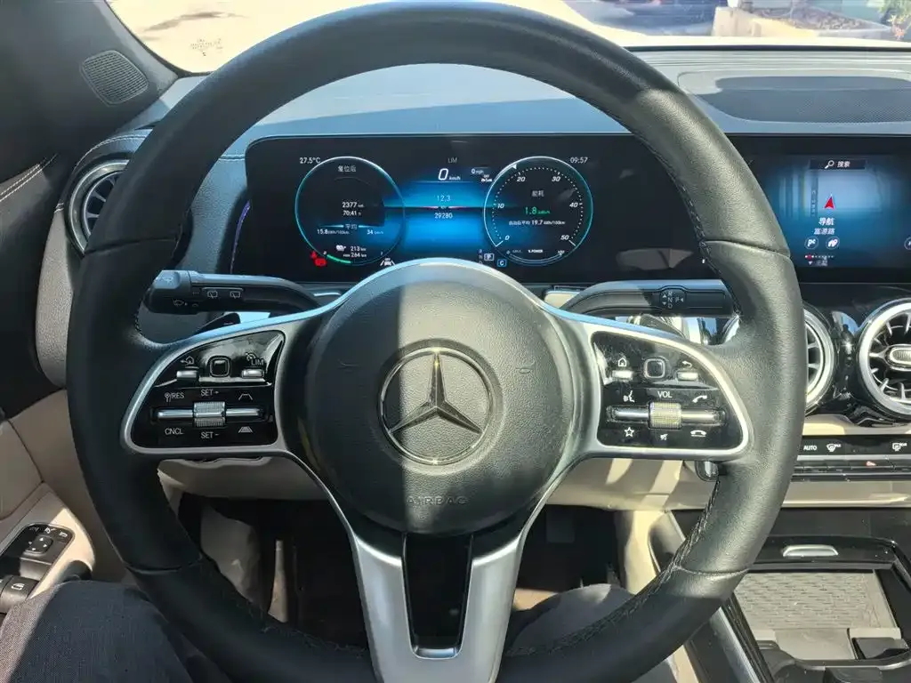 Mercedes-Benz EQB 2023 из CN, фото 2