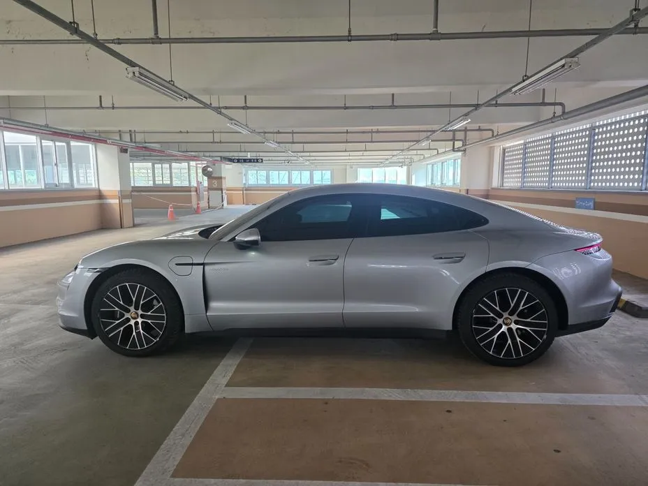 Porsche Taycan 2022 из KR, фото 3