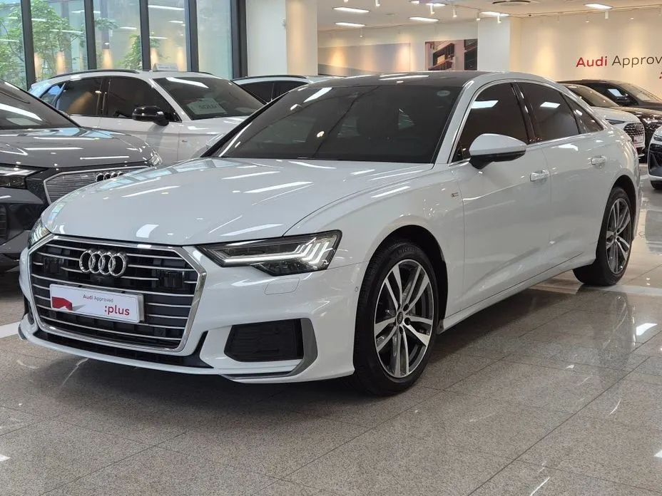 Audi A6 — фото 1