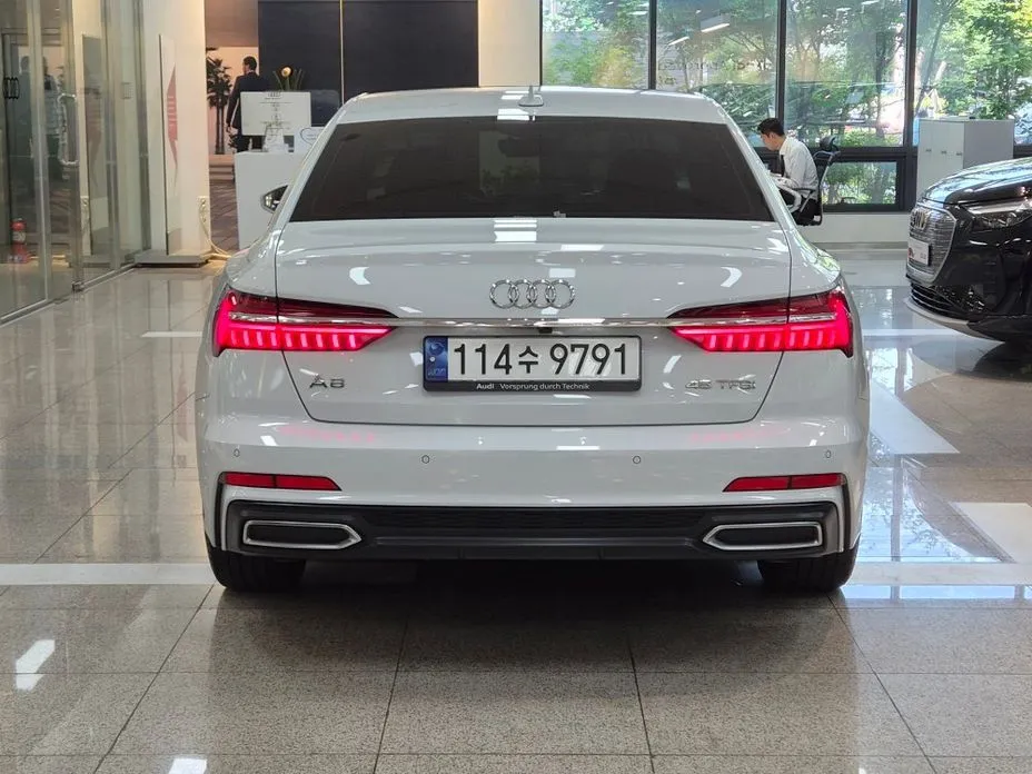 Audi A6 — фото 10