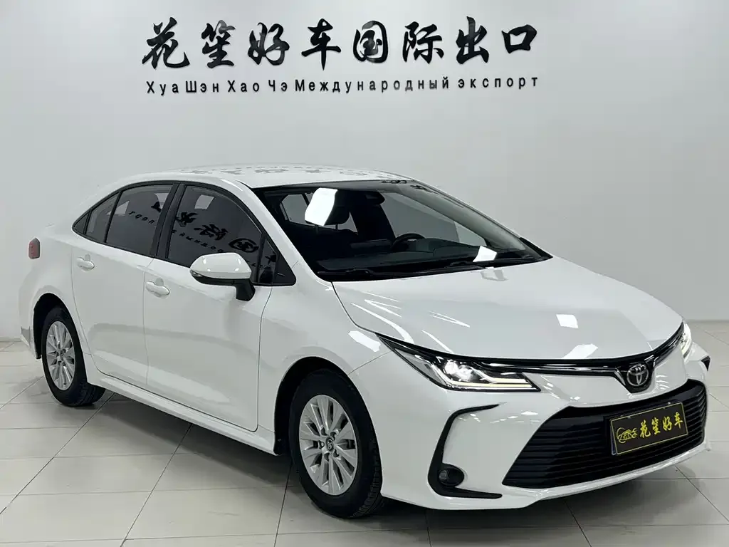 Toyota Corolla — фото 4
